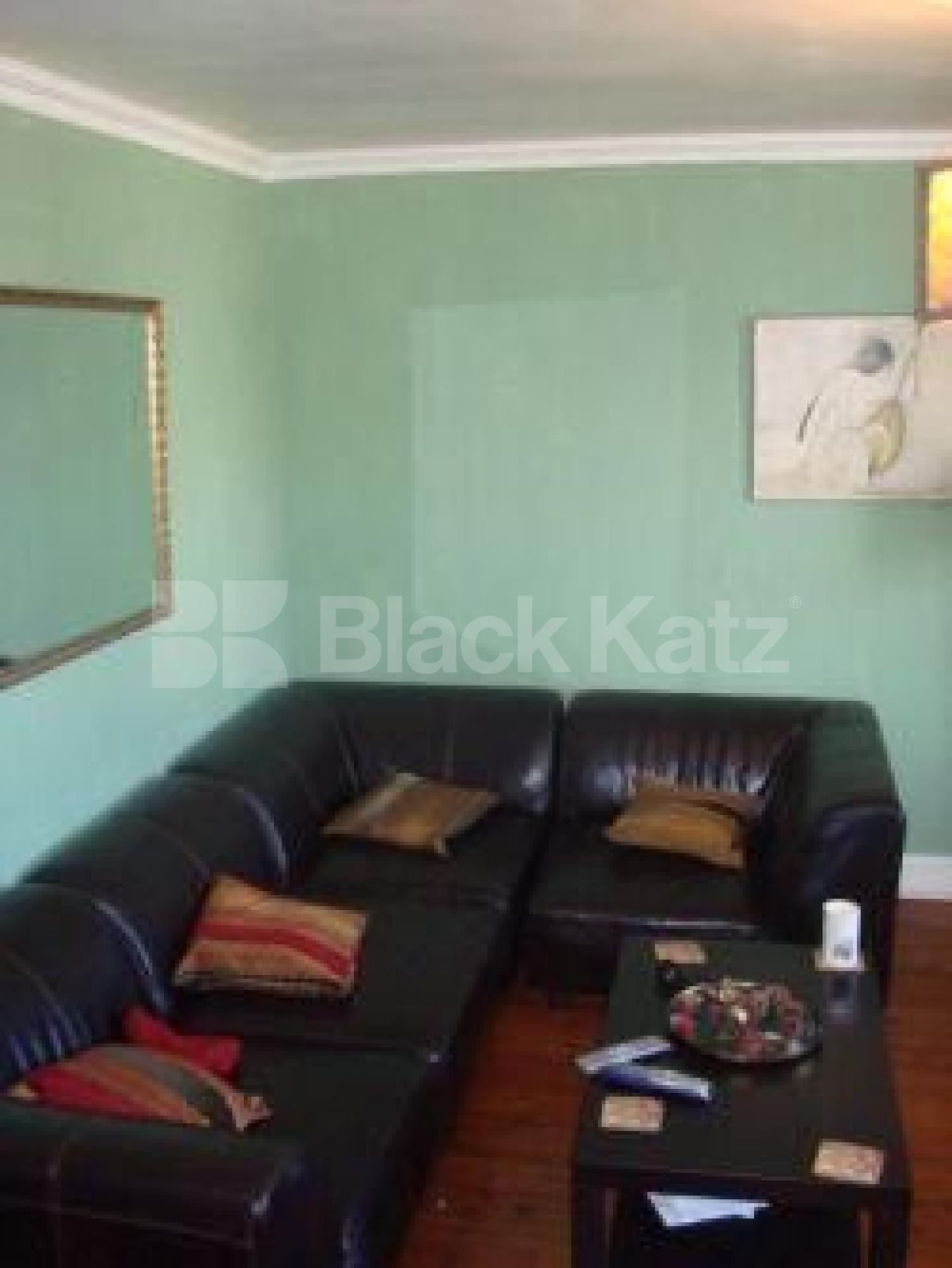 			2 Bedroom, 1 bath, 1 reception Terraced House			 Yerbury Road, Tufnell park N19